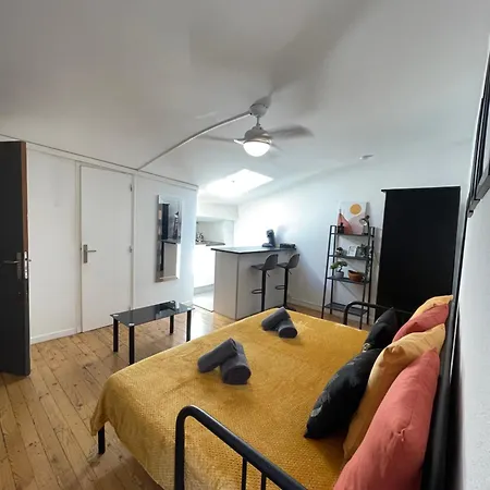 Apartment Asian Touch - A Deux Sous Les Toits Nimes